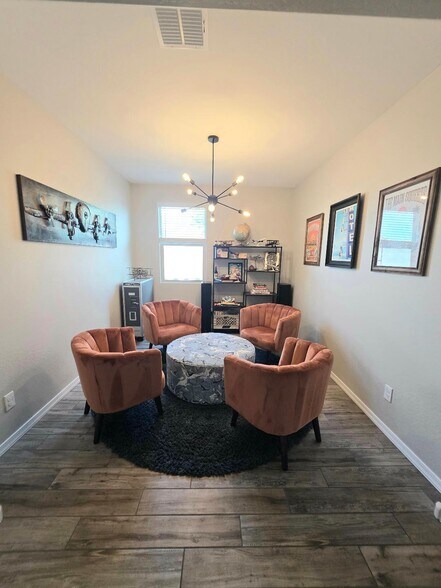 Flex room - 5154 N 188th Ln
