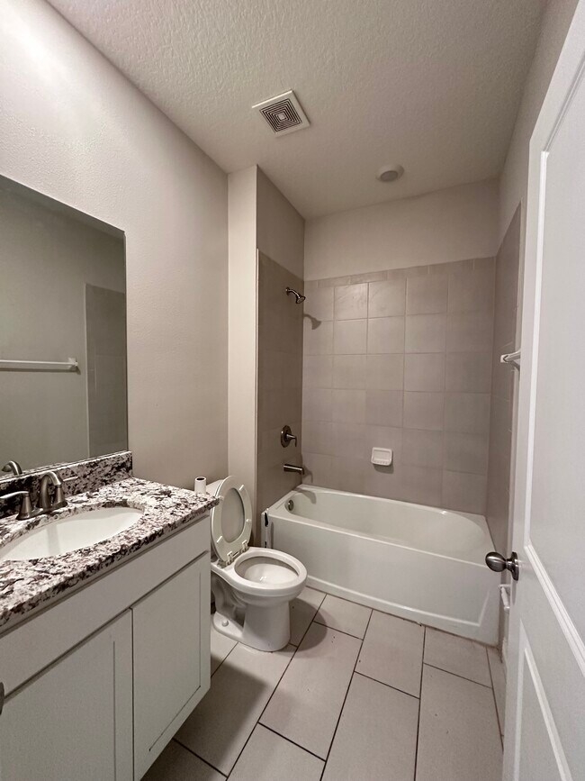 Building Photo - 112 Mangrove Manor Dr