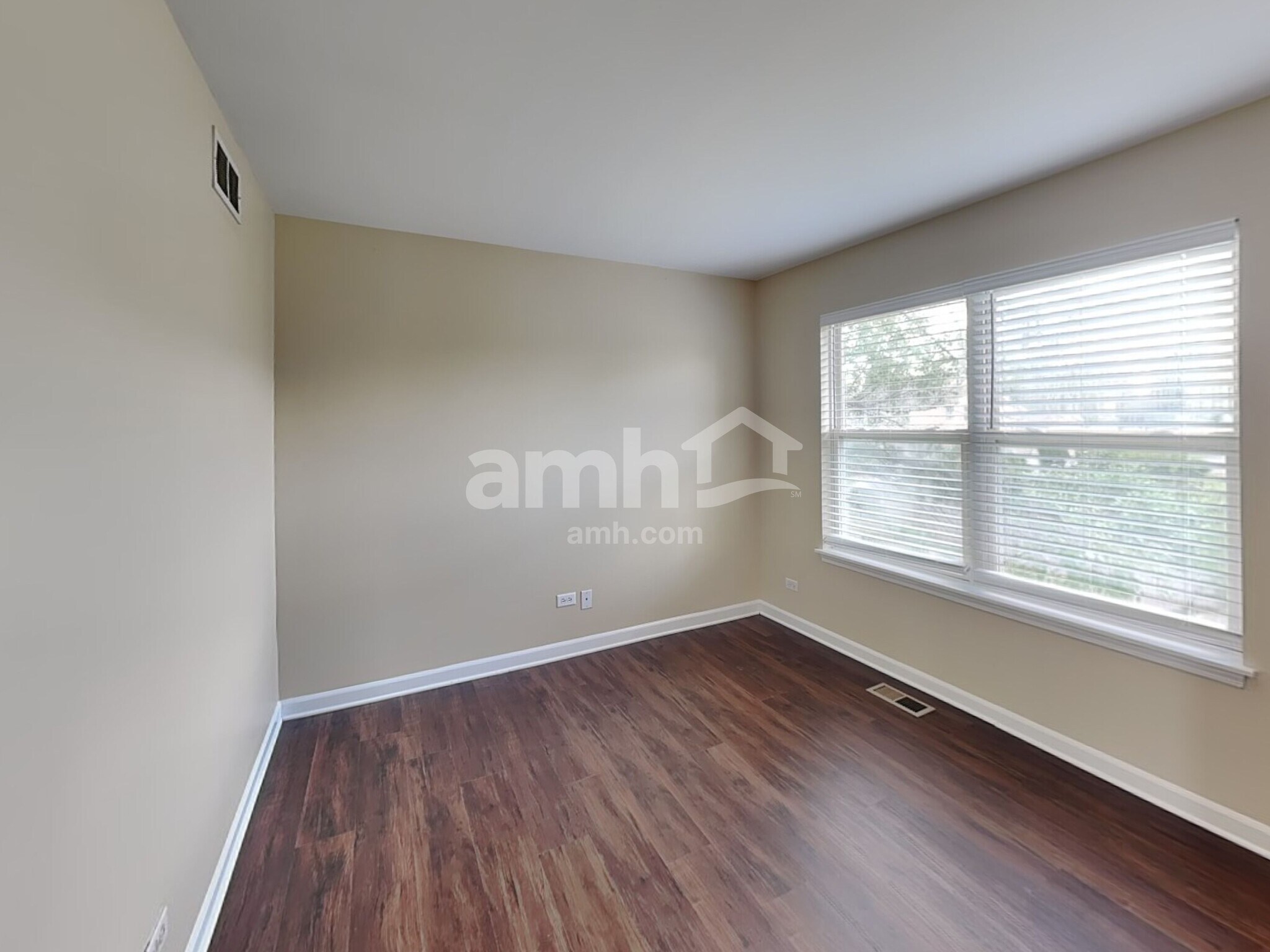 Building Photo - 16020 S Lexington Dr