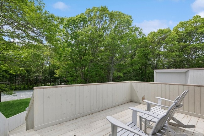 Building Photo - 18 Quail Run