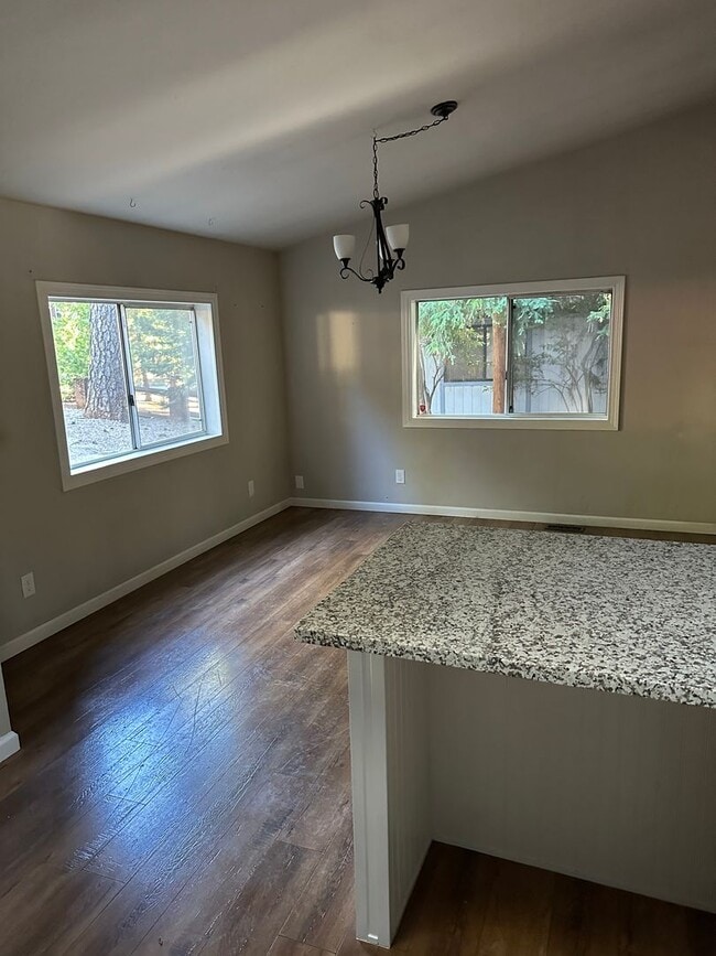 Building Photo - 14667 Bridgeport Cir