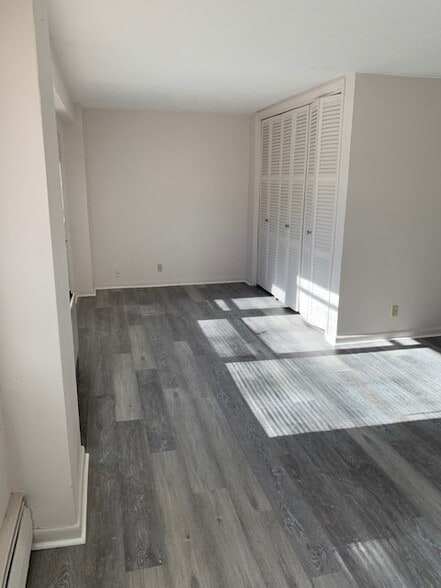 Building Photo - 10 Hammond Pond Pky