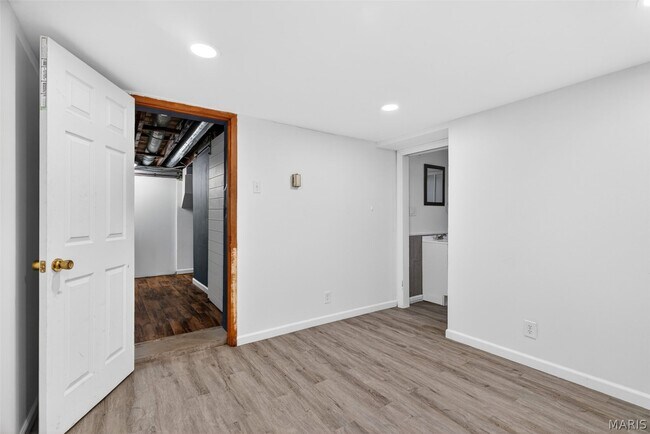 Building Photo - 112 Robin Hill Ln