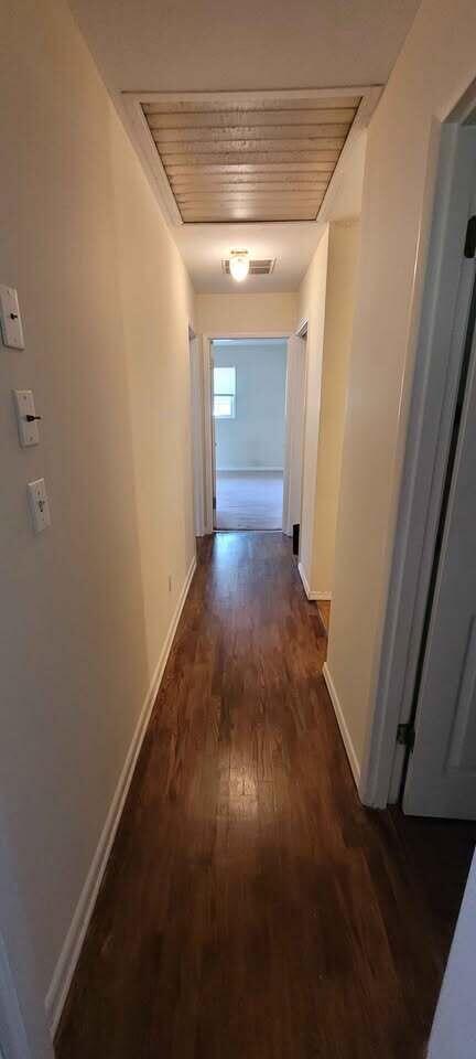 Building Photo - 918 S Luster Ave