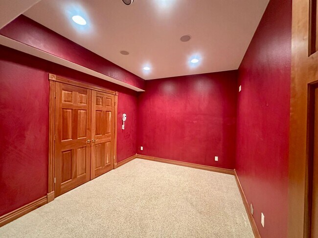 Building Photo - 11707 Kestrel Rd