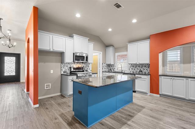 Building Photo - 1214 Inglewood Dr