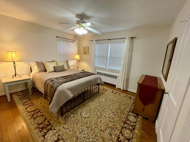 Building Photo - 2533 Miller Park Cir