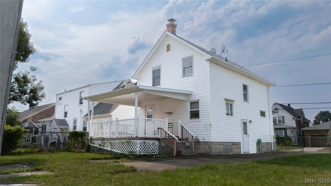 Building Photo - 2732 South Ave