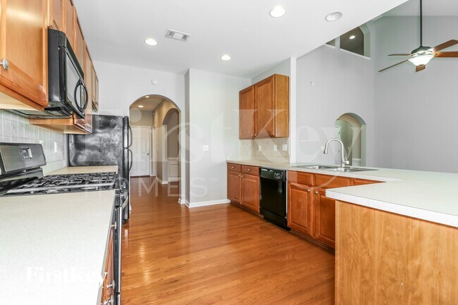 Building Photo - 1460 Independence Trl