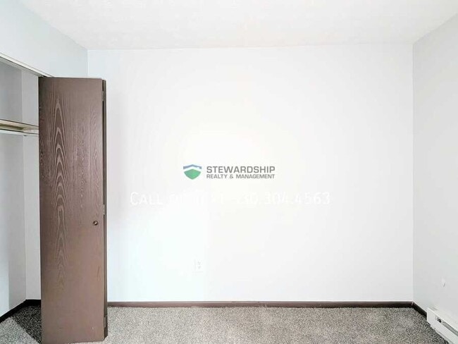 Building Photo - 310 Engadine Ct