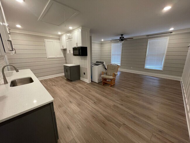 Building Photo - Executive Rental in Horseleg Creek- $3,295