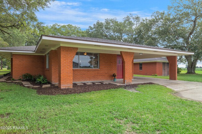 Building Photo - 17639 Pelican Rd