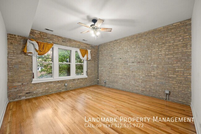 Building Photo - 4546 N Albany Ave