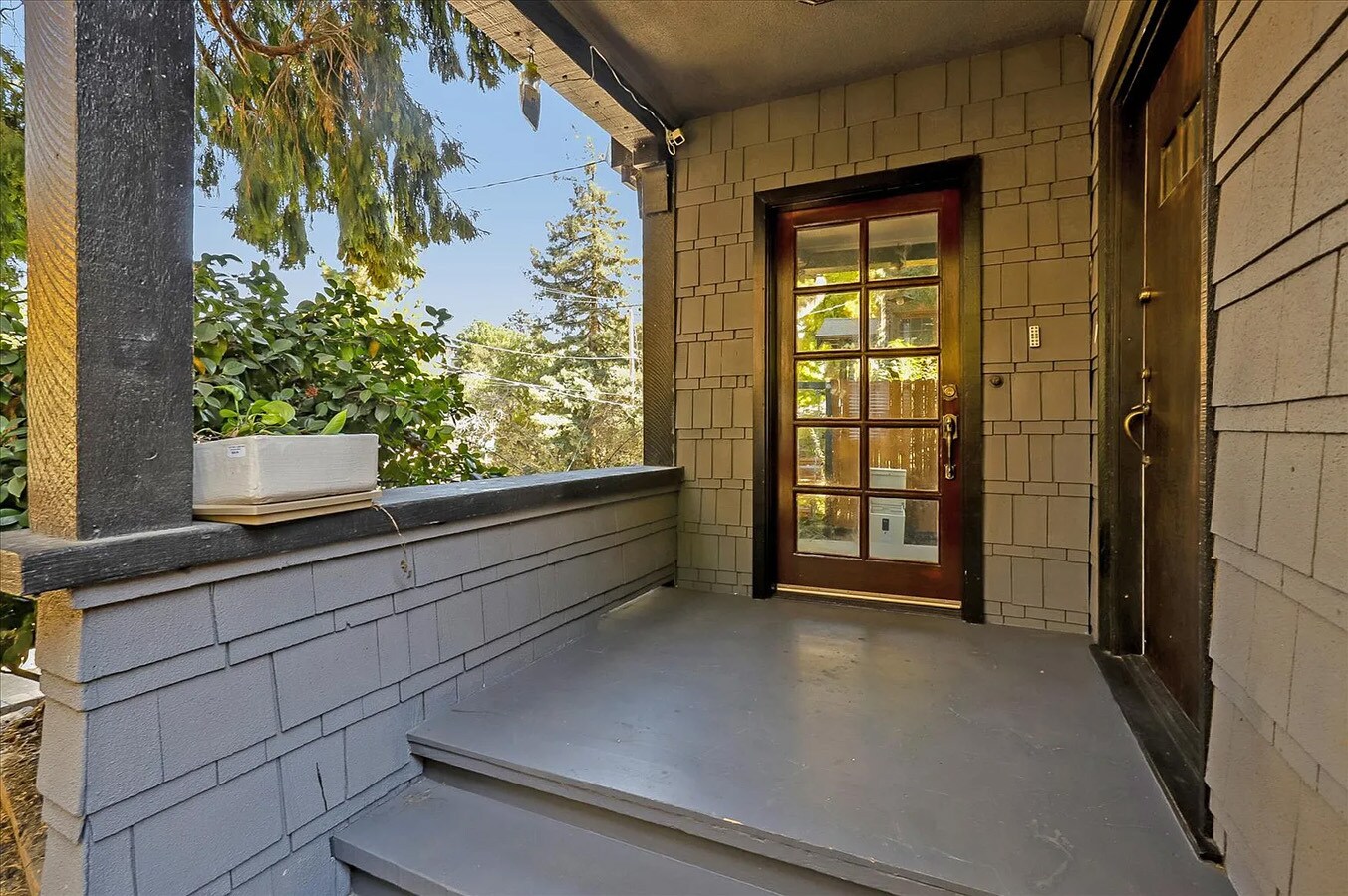 Building Photo - 27 Westall Ave