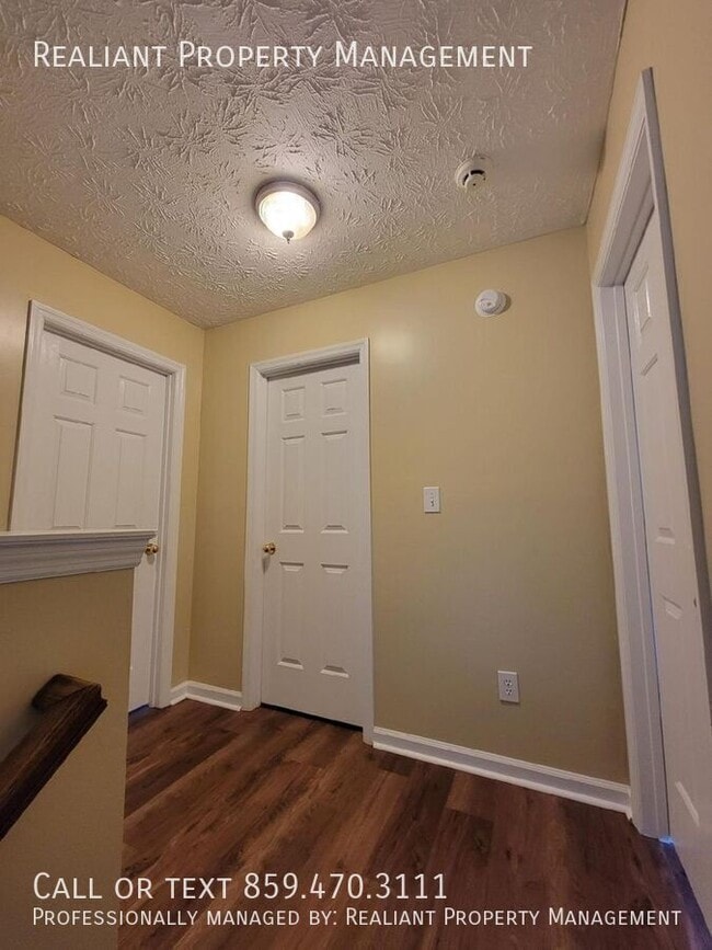 Building Photo - 648 Hugging Bear Ln