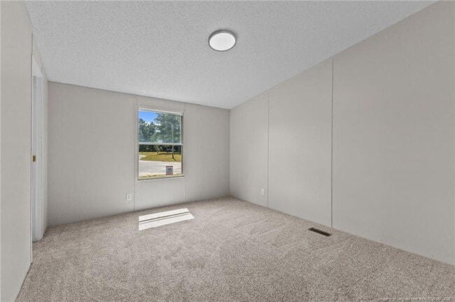 Building Photo - 97 Turf Dr