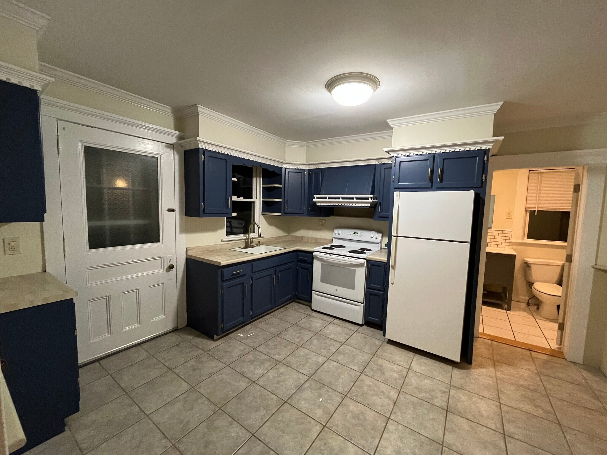 Building Photo - 15 Wellsville Ave