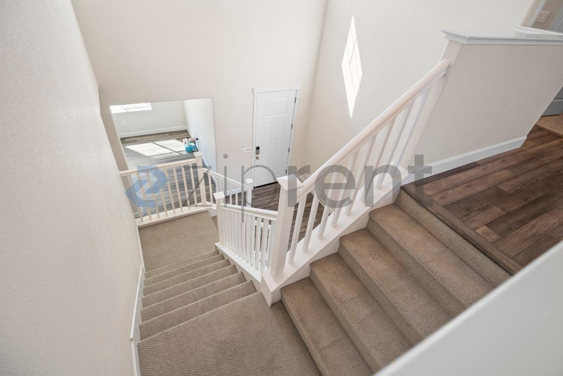 Building Photo - 5587 Howell Mountain Ln