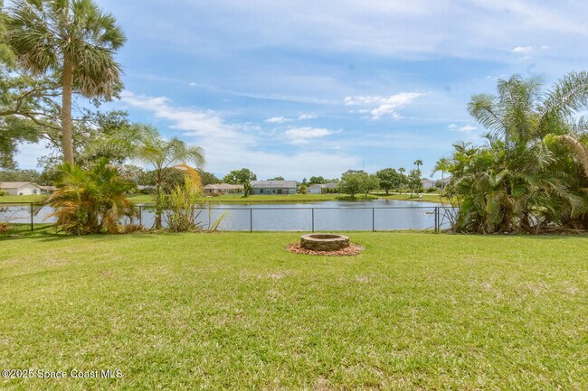 Building Photo - 4361 Silver Lake Dr
