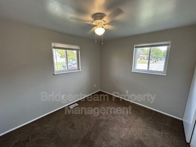 Building Photo - 4926 Leeper St