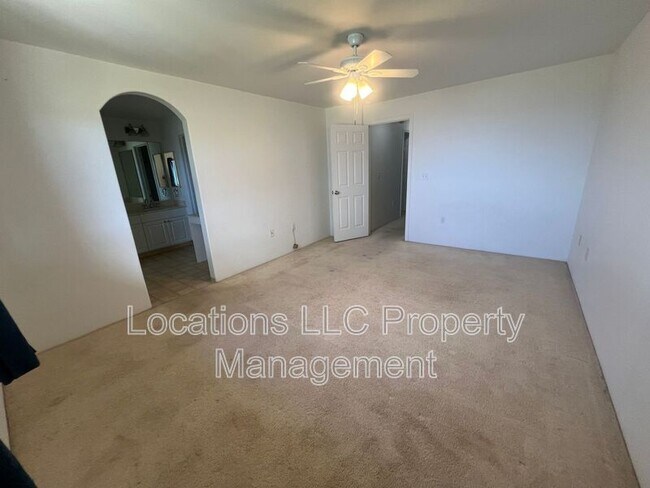 Building Photo - 92-1121 Panana St