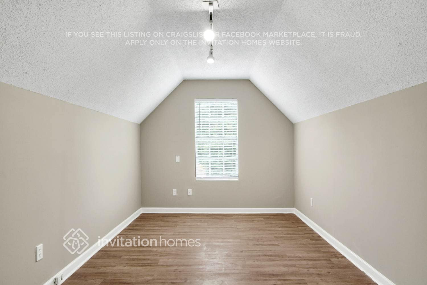 Building Photo - 2948 Woody Ct