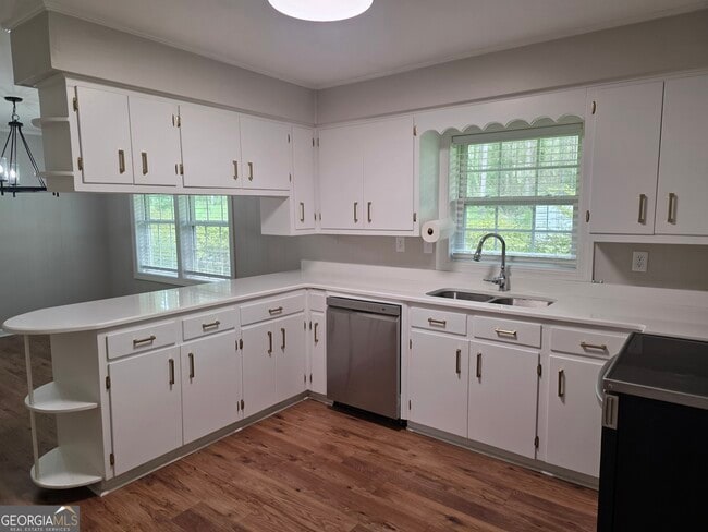 Building Photo - 5944 GA-21