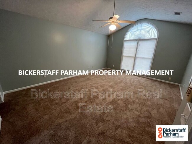 Building Photo - 6226 Bayberry Dr