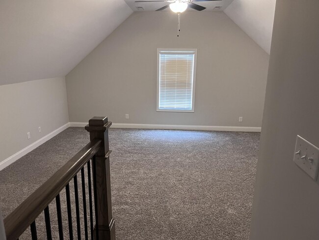 Building Photo - 557 Dexter Dr