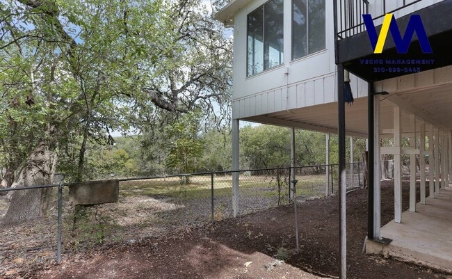 Building Photo - 17685 Morningside Dr