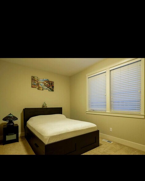 Guest Room 1 - 2180 NW 163rd Ter