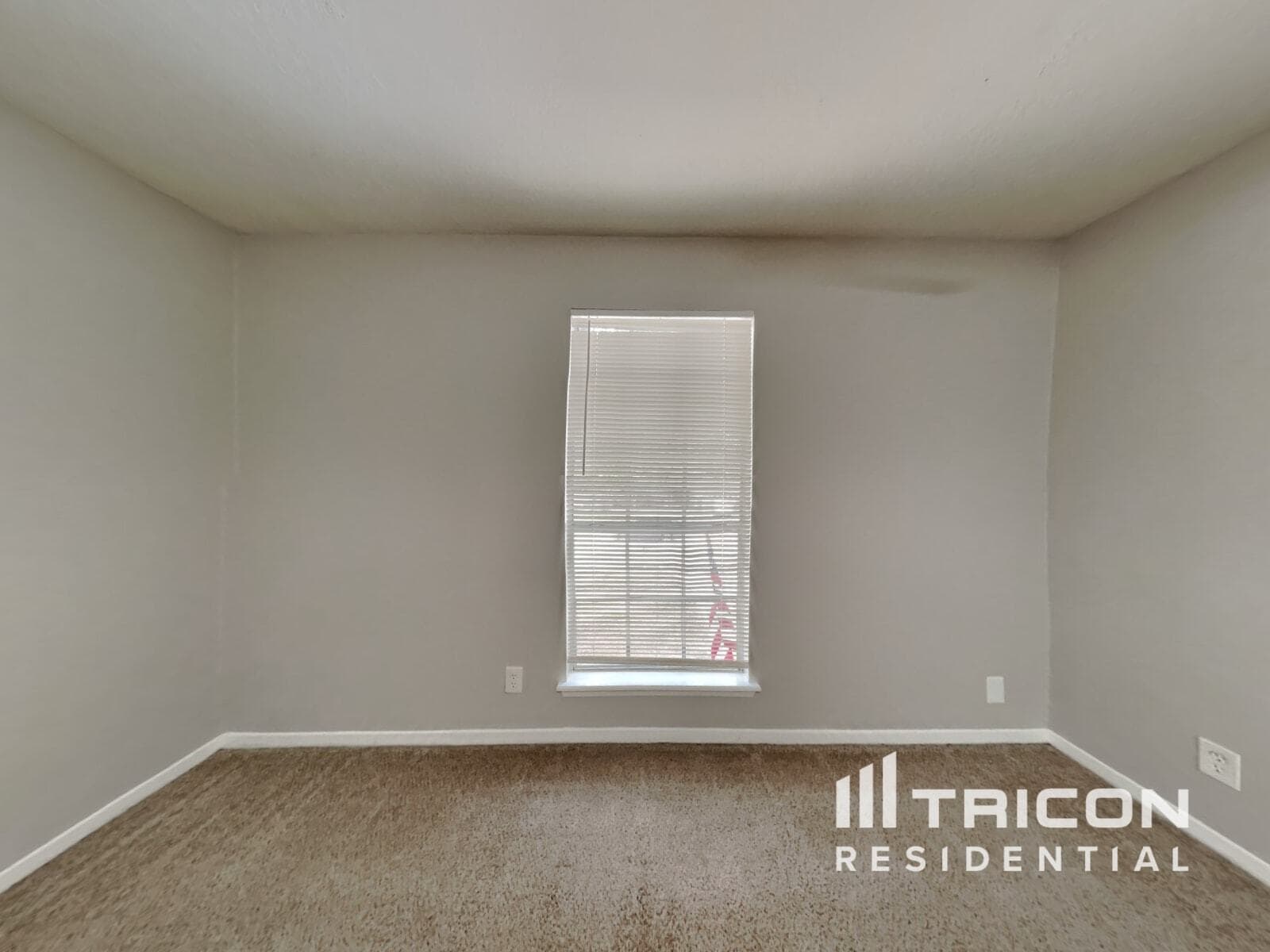 Building Photo - 24122 Spring Mill Ln