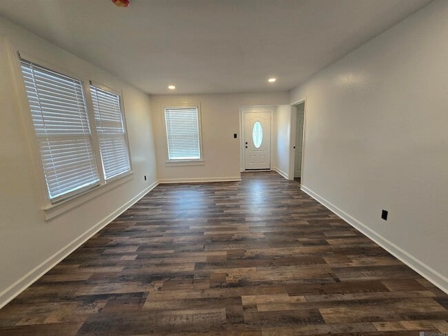 Building Photo - 2145 N 38th St