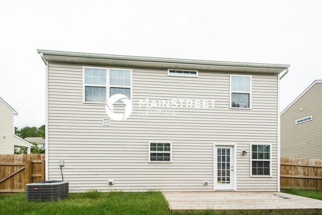 Building Photo - 3 Bedroom Pet-Friendly Home in Durham, NC with Main Street Renewal