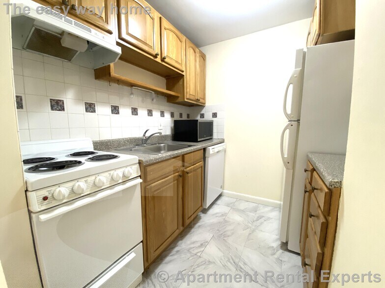 Building Photo - 80 Highland Ave