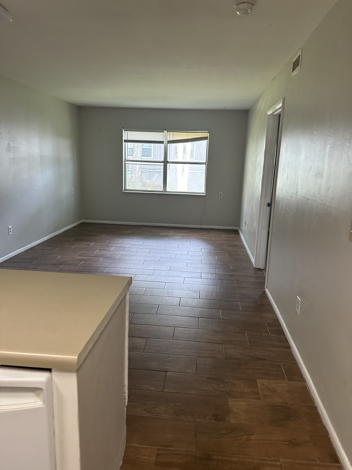 living room - 229 E King St