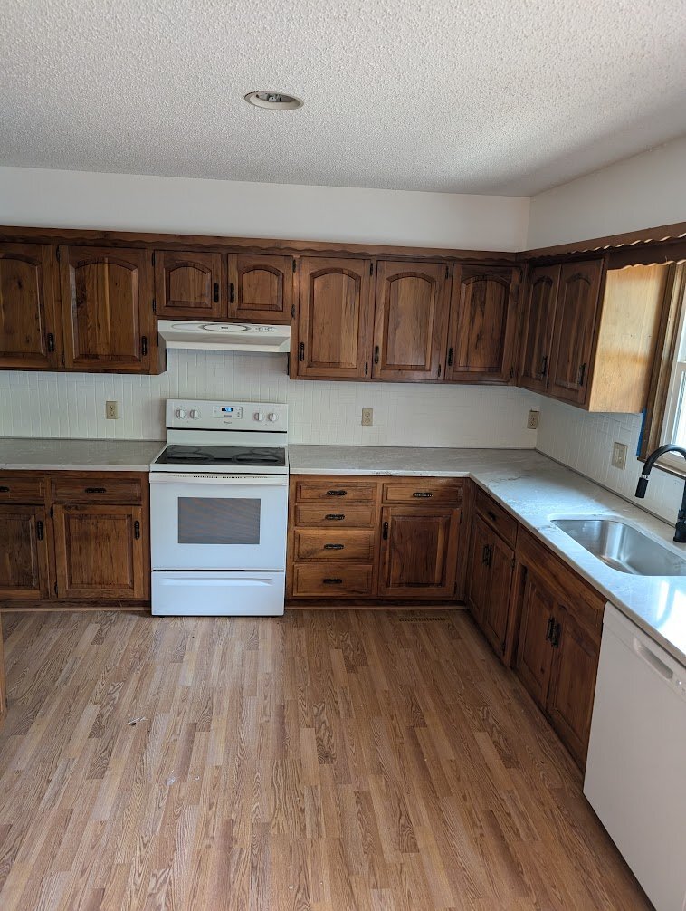 Building Photo - 430 N Persimmon Dr