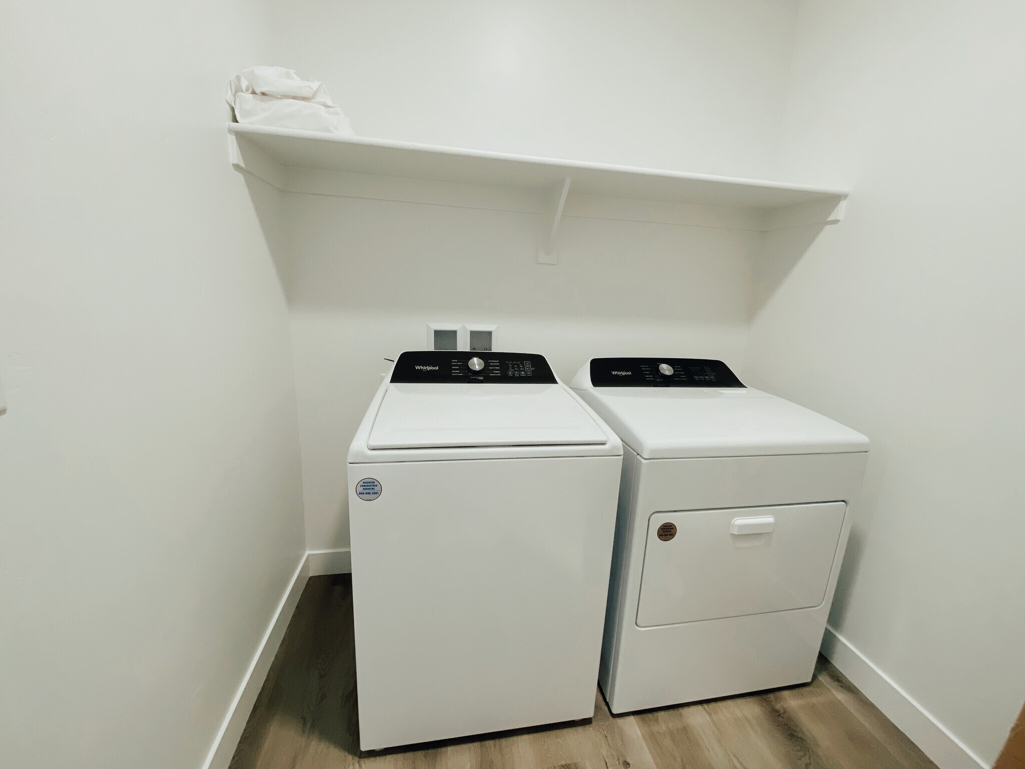 Building Photo - 5801 S Garnet Dr