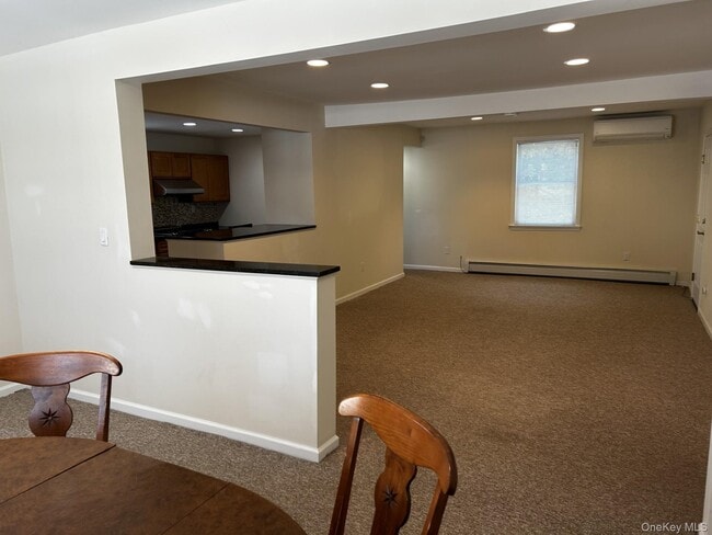 Building Photo - 148 Hillside Ave