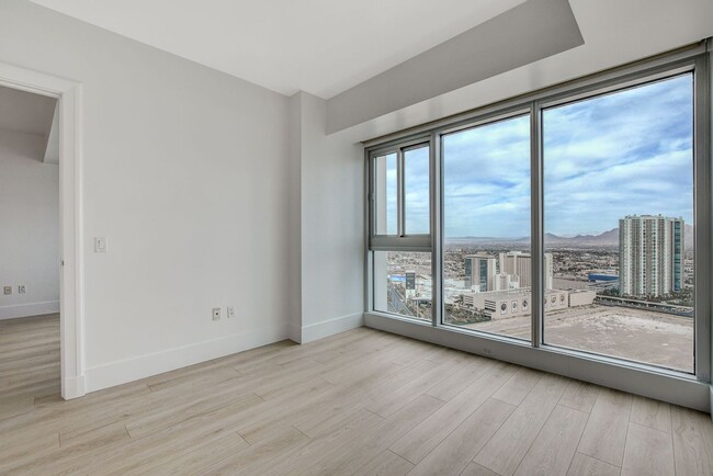 Building Photo - Sky Las Vegas 3004- Strip and City Views f...