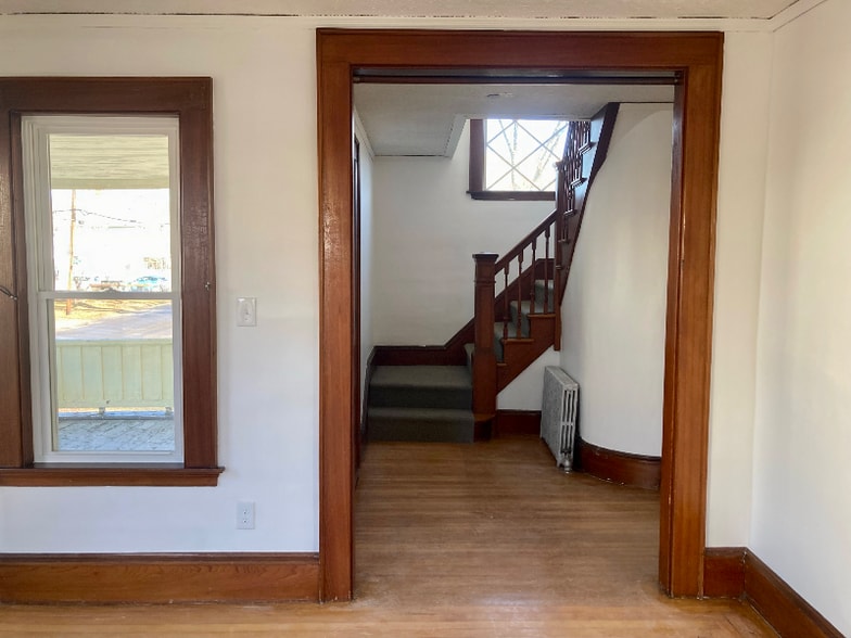 Building Photo - 67 Park St