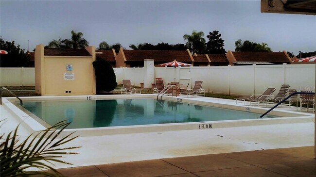 Building Photo - 519 Albee Farm Rd