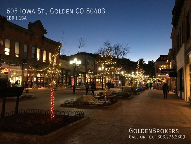Building Photo - 605 Iowa St