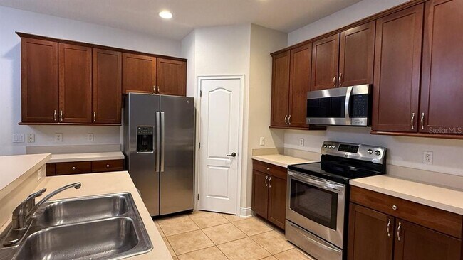 Building Photo - 7224 Halton Ct