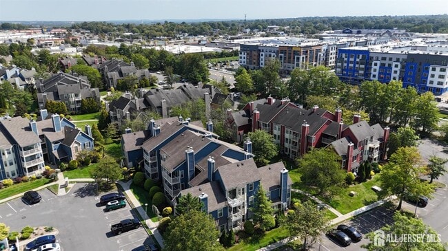 Building Photo - 107 Longfield Ct