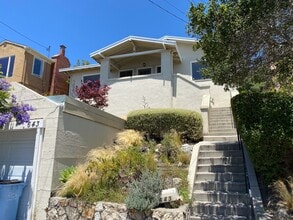 Building Photo - Gorgeous North Berkeley 3 Bedroom