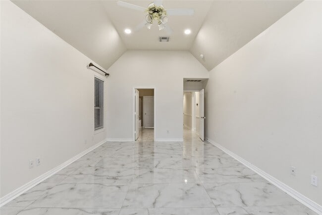 Building Photo - 6507 Hill Haven Ct