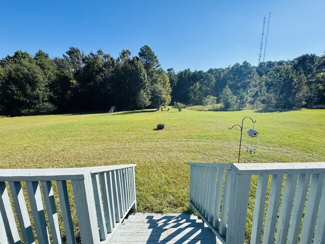 Building Photo - 9057 Whispering Pines Blvd