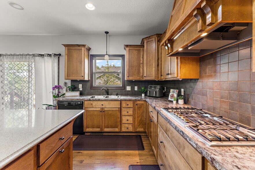 Building Photo - 17027 W 62nd St
