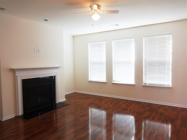 Building Photo - 3597 Locklear Ln